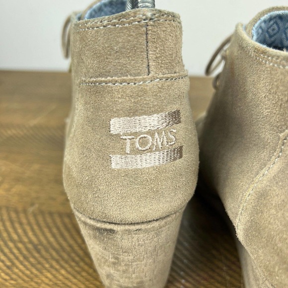 TOMS Boots Womens 9 Tan Suede‎ Desert Wedge Ankle Booties Lace Up Casual Shoes - Picture 10 of 12